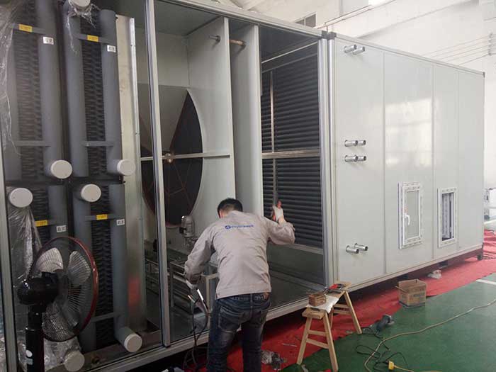 威海某大型化工企業兩臺10%濕度，40000風量2臺除濕機組